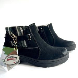 Earth Origins Tate Suede Ankle Boots 6W